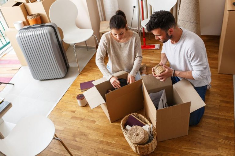 who to inform when moving home
